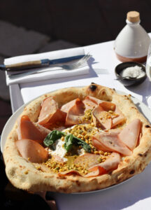 Photographe culinaire à Nice — pizza en gros plan